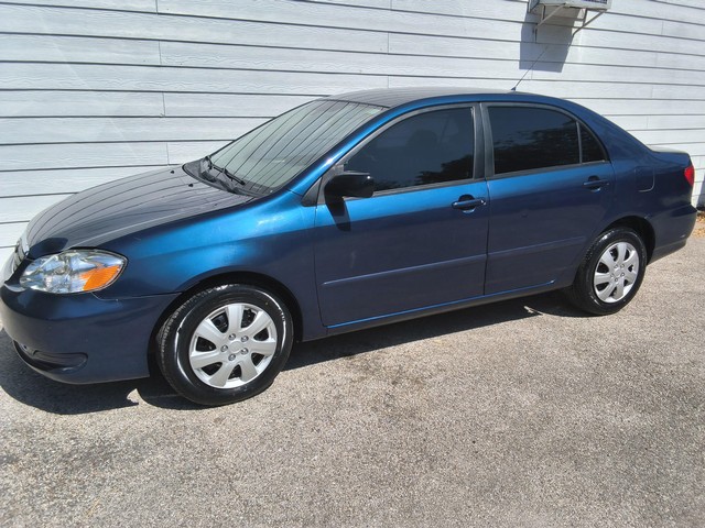 Toyota Corolla Vehicle Image 02