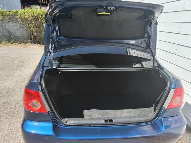 Toyota Corolla Vehicle Image 05