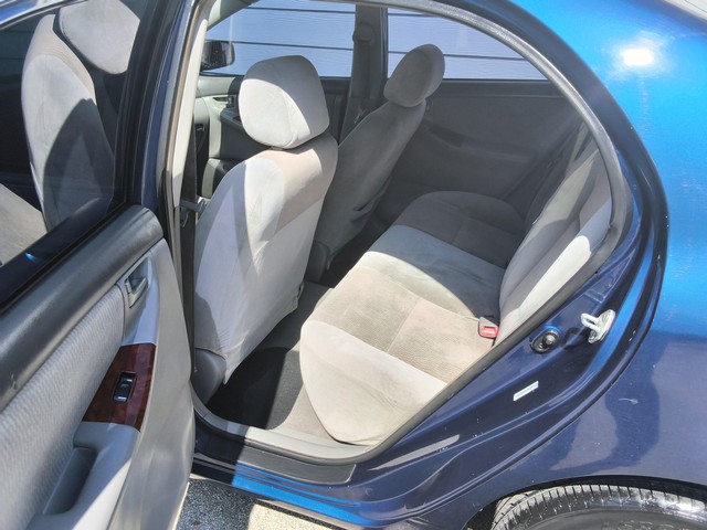 Toyota Corolla Vehicle Image 07