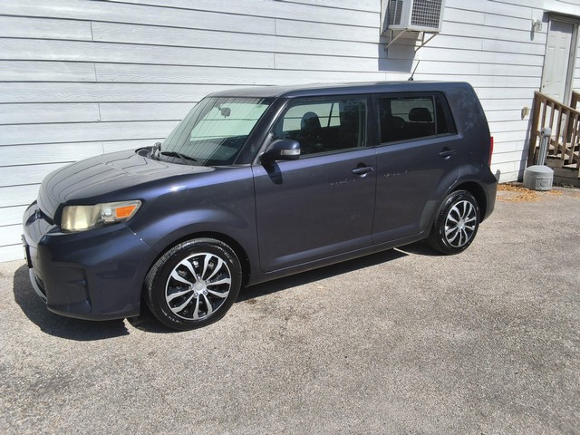 Scion xB Vehicle Image 02
