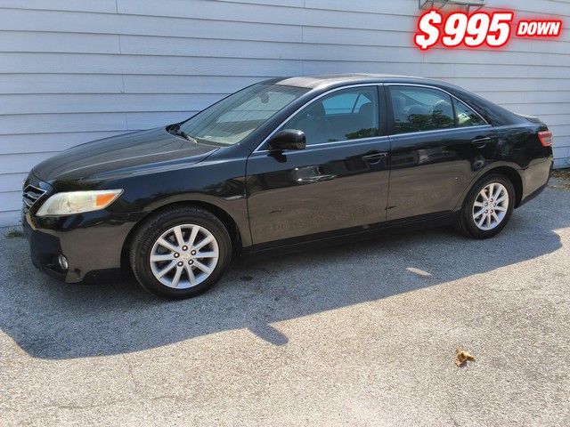 Toyota Camry Vehicle Image 03