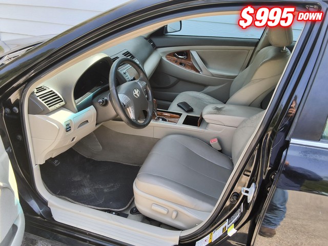 Toyota Camry Vehicle Image 05