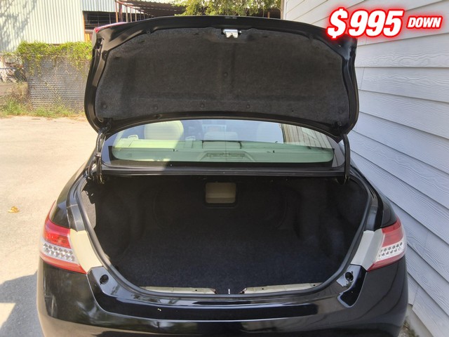 Toyota Camry Vehicle Image 06