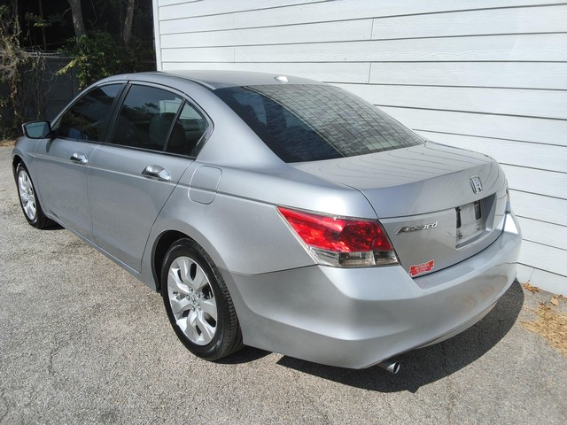 Honda Accord Sedan Vehicle Image 04