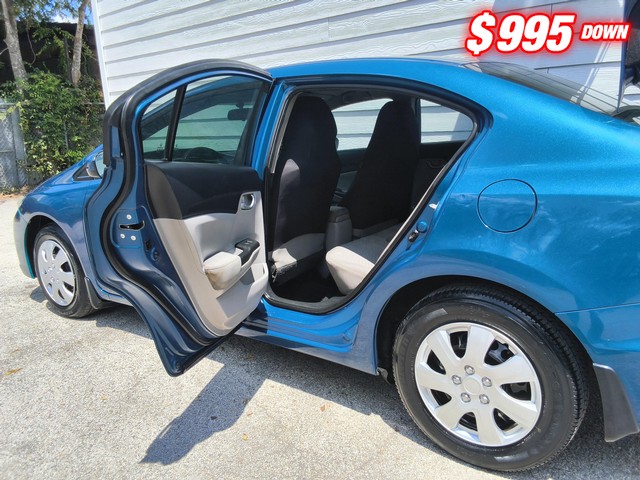 Honda Civic Sedan Vehicle Image 05