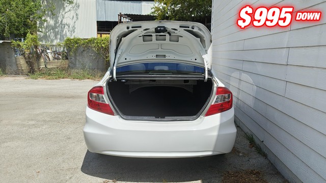 Honda Civic Sedan Vehicle Image 06