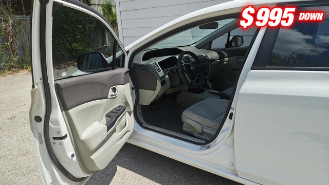 Honda Civic Sedan Vehicle Image 07