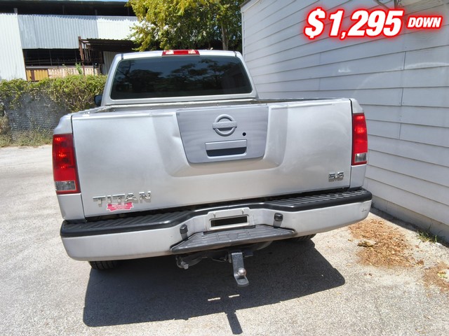 Nissan Titan Vehicle Image 03
