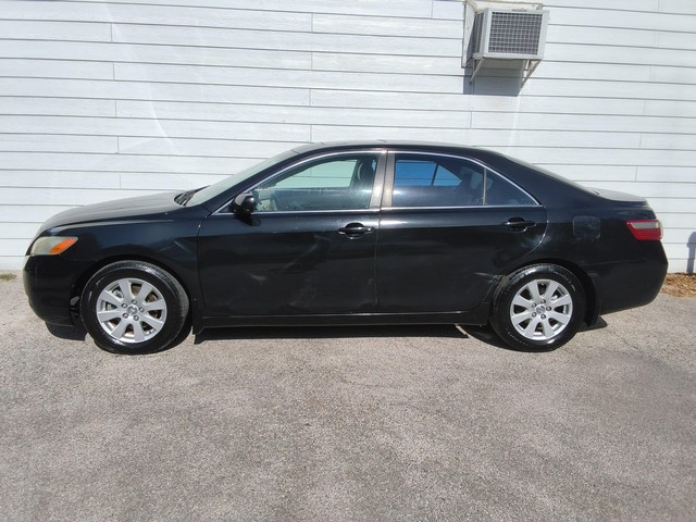 Toyota Camry Vehicle Image 03