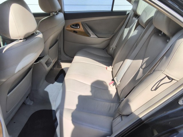 Toyota Camry Vehicle Image 07