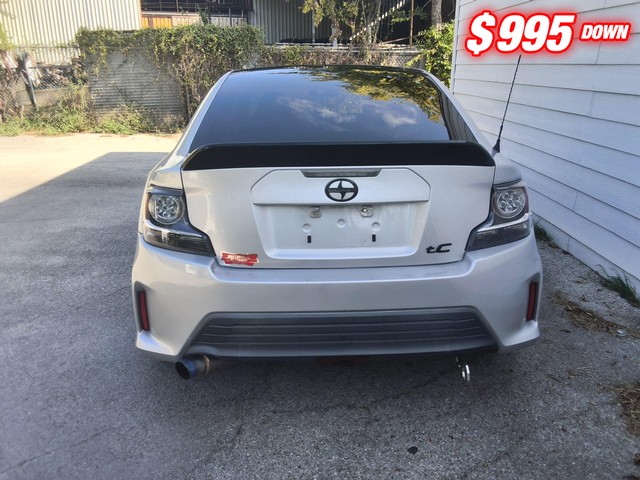 Scion tC Vehicle Image 03