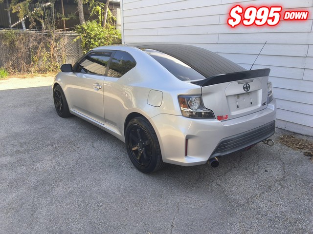 Scion tC Vehicle Image 04