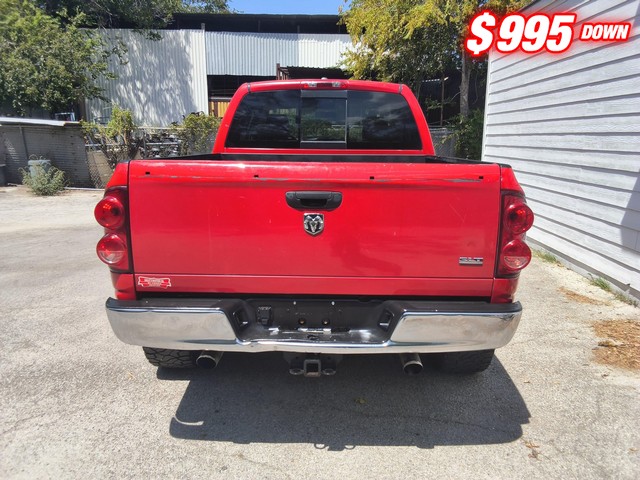 Dodge Ram 1500 Vehicle Image 02