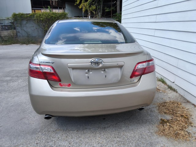 Toyota Camry Vehicle Image 03