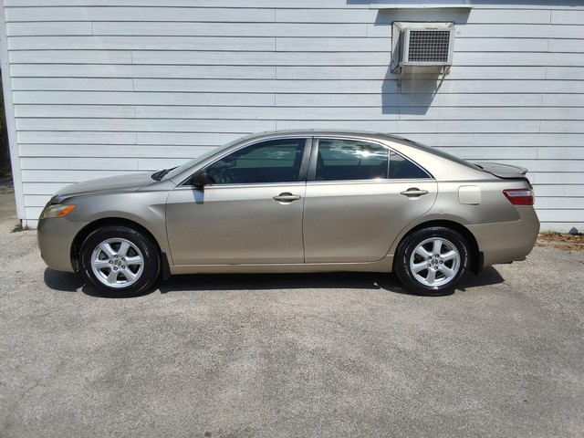 Toyota Camry Vehicle Image 04