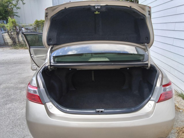 Toyota Camry Vehicle Image 07