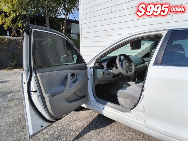 Toyota Camry Vehicle Image 07