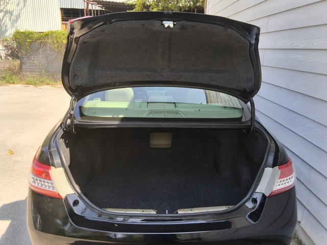 Toyota Camry Vehicle Image 06