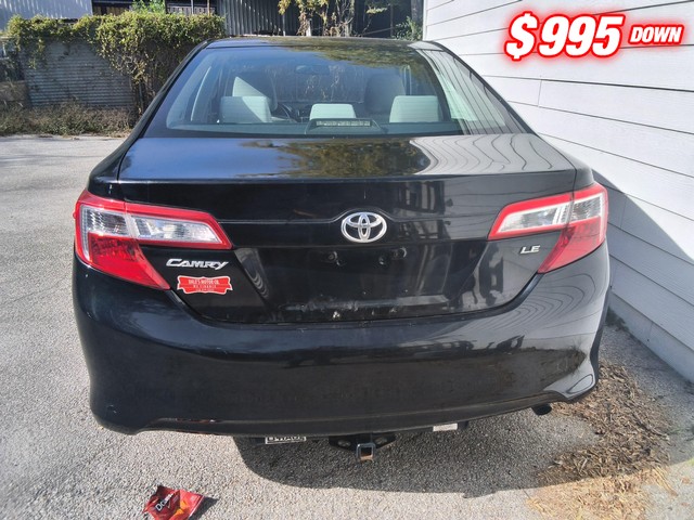 Toyota Camry Vehicle Image 02