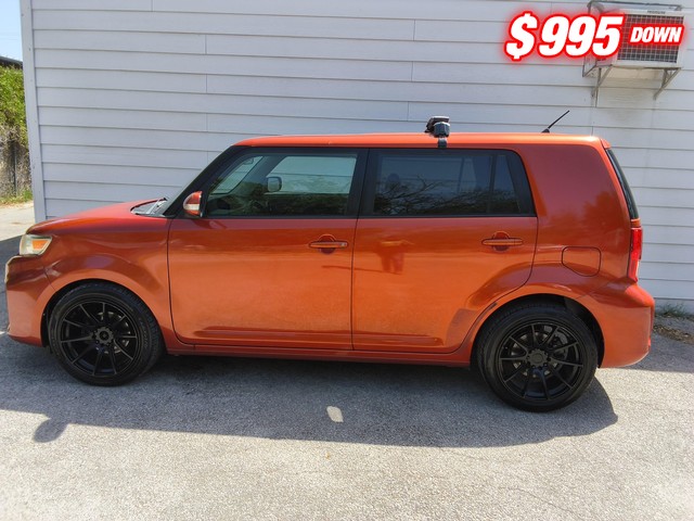 Scion xB Vehicle Image 02