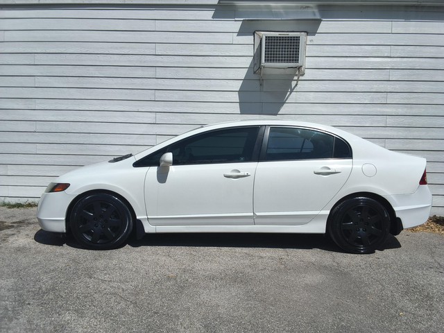 Honda Civic Sedan Vehicle Image 02