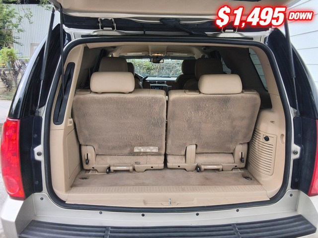 GMC Yukon Vehicle Image 07