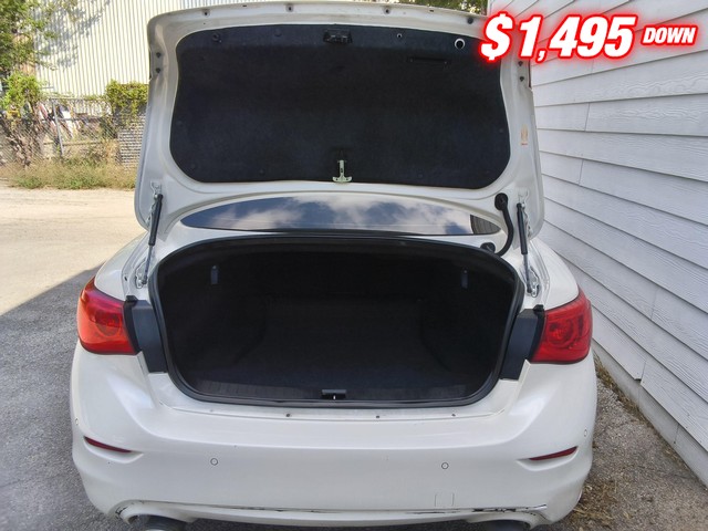INFINITI Q50 Vehicle Image 06