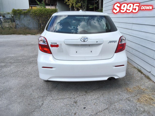 Toyota Matrix Vehicle Image 04