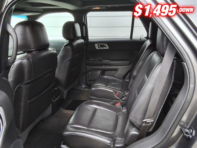 Ford Explorer Vehicle Image 10