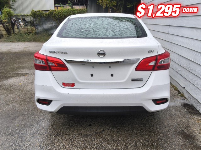 Nissan Sentra Vehicle Image 04