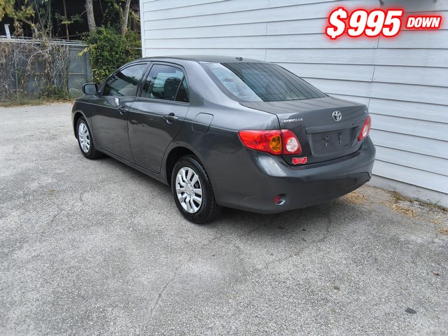 Toyota Corolla Vehicle Image 02