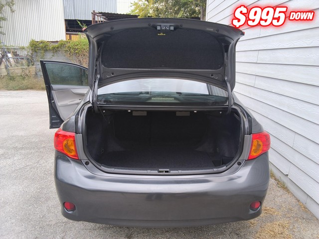 Toyota Corolla Vehicle Image 06