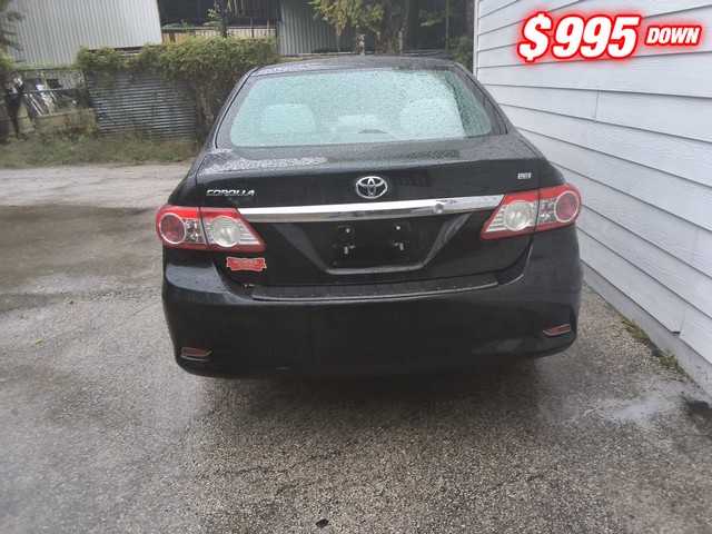 Toyota Corolla Vehicle Image 02