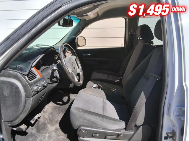 Chevrolet Tahoe Vehicle Image 05