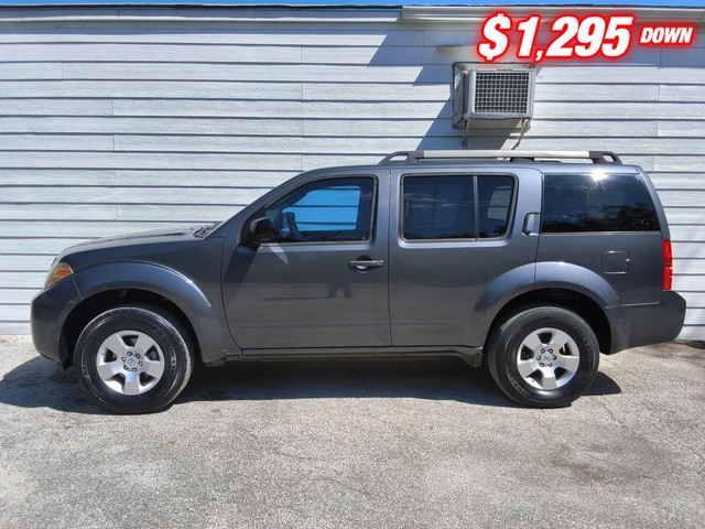 Nissan Pathfinder Vehicle Image 03