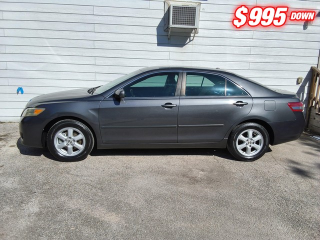 Toyota Camry Vehicle Image 03