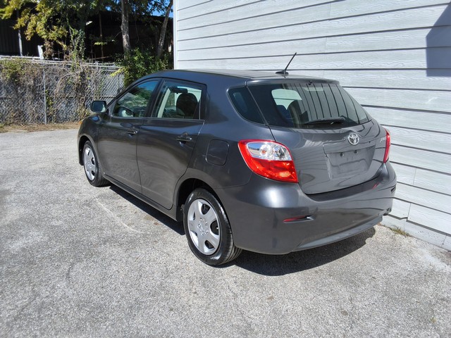 Toyota Matrix Vehicle Image 04