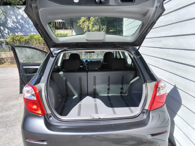 Toyota Matrix Vehicle Image 05