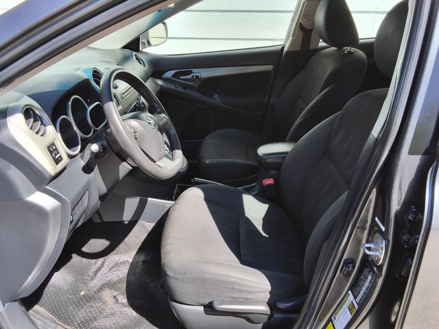 Toyota Matrix Vehicle Image 06