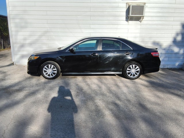Toyota Camry Vehicle Image 02