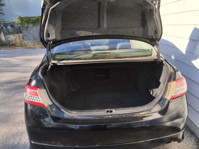 Toyota Camry Vehicle Image 05