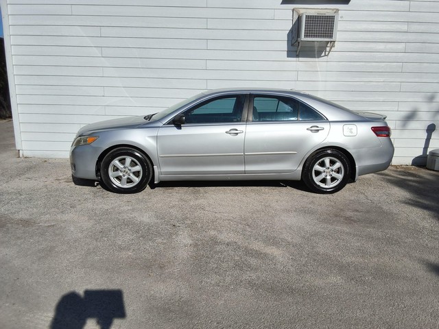 Toyota Camry Vehicle Image 03