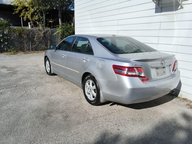 Toyota Camry Vehicle Image 04