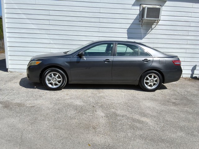 Toyota Camry Vehicle Image 02