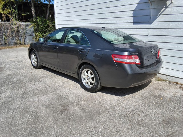 Toyota Camry Vehicle Image 04