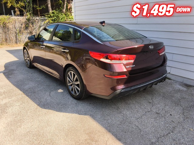 Kia Optima Vehicle Image 04