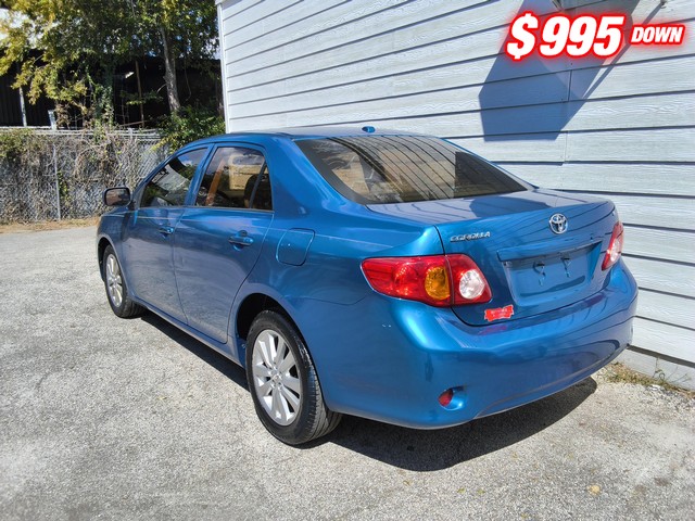 Toyota Corolla Vehicle Image 02