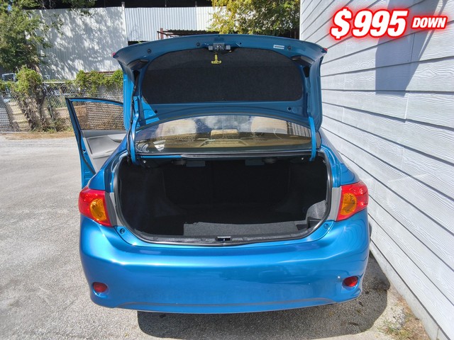 Toyota Corolla Vehicle Image 06