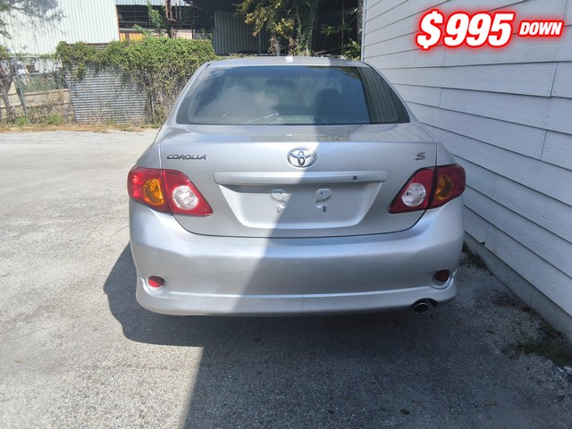Toyota Corolla Vehicle Image 02