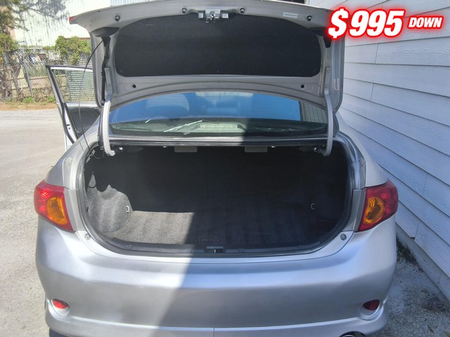 Toyota Corolla Vehicle Image 06